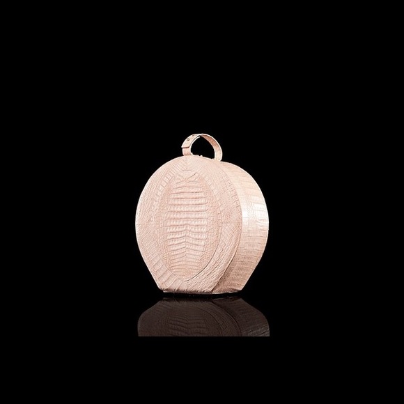 Stunning hat box - Picture 2 of 3